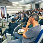 最新调查:加国年轻人不满被称“千禧世代”