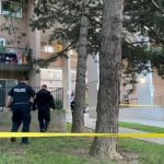 北約克公寓槍案23歲男子身亡 目擊者:聽到10聲連續槍響!