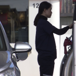 加元若持续疲软 专家称汽油售价可能上涨