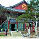 首尔市中心曹溪寺旁建筑起火 暂无伤亡报告