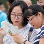 抢人材︱学校给奖学金学姐打感情牌 沈阳715分考生电话被打爆