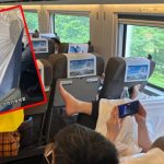 高铁客脱鞋捽脚放桌板 带动即弃椅套狂卖挡臭脚