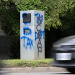 Parkside Drive测速相机再遭人锯断 不足一年录七次毁坏