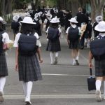 日高中生理想职业“教师”连续十年居榜首 实际竞争率不升反降