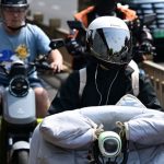 狂收15張「牛肉乾」︱廣州交警嚴打違規「電雞」司機 家長苦口婆心:唔好學我