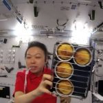 神舟二十三號︱港產太空人黎家盈完成出艙安裝天韻相機 與兩太空人齊品嘗焗蛋糕︱有片