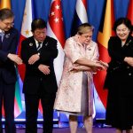东盟外长会︱日揆称曾与王毅就两国关系交流 外交部否认安排会晤