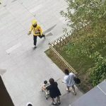 外卖员跑8公里送救命药 顾客打赏50元遭网暴“太少”