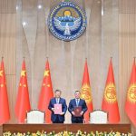 中吉签永久睦邻友好条约 习近平:高质量建好中吉乌铁路