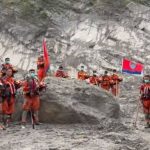 西藏泥石流︱尼泊尔遇难人数升至1010 跨国灾难“头七”吉隆举行哀悼活动