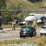 【突发】卑诗飞机公路作跑道紧急着陆 撞2车1人死