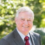 前联邦国际贸易部长艾民信获卑诗理工学院颁发荣誉博士