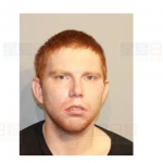 温哥华Saanich警方正追缉一名暴力入屋行劫犯