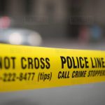 安省醉酒老汉花样路怒 锤砸汽车挑衅警察