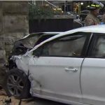 Yorkville兩車相撞 一車撞向教堂損毀嚴重