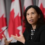 联邦首席卫生官:未来疫情变化不得而知 相关限制措施或继续恢复