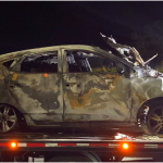 美國男子駕失車逃追捕闖入加拿大 撞車起火