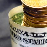 加元兑美元 去年大跌8%