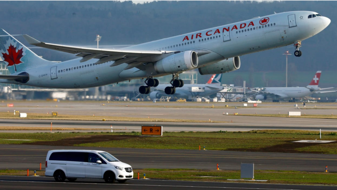 加拿大华人哭诉: 回国一票难求 从2月到6月航班被取消5次 已花费10万!