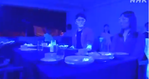 太可怕了! 餐馆里新冠传播速度惊人 半小时全中招! 多伦多刚刚宣布大封路!