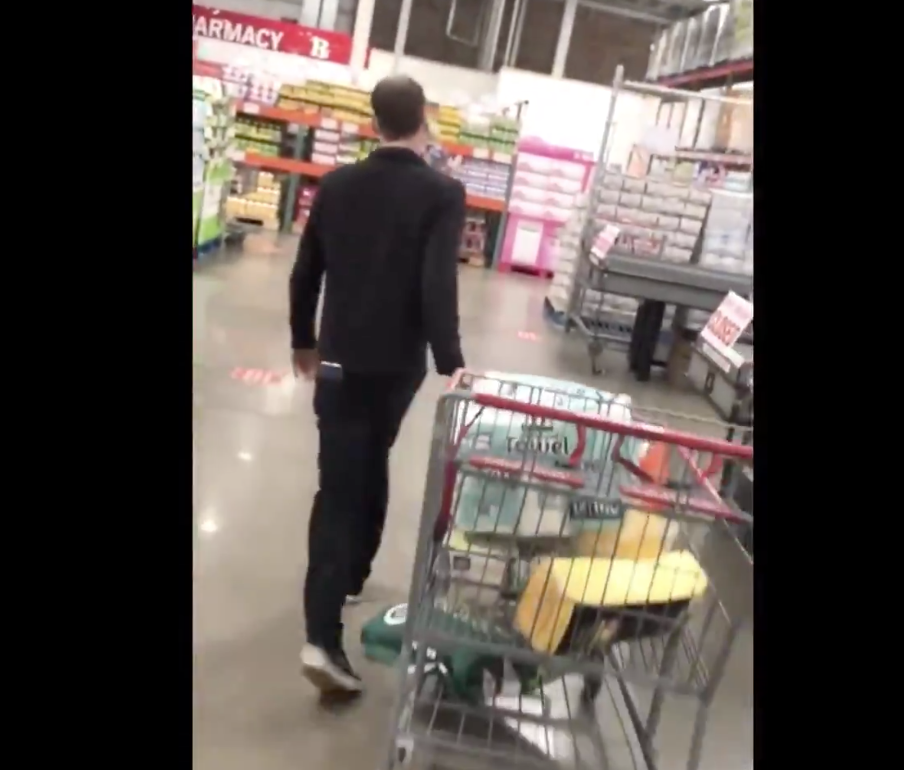 男子Costco購物沒戴口罩被趕出店！杜魯多呼籲: 請大家戴口罩吧！