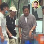 張國立近照蒼老 走路顫巍巍下車要人攙扶