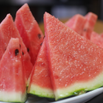 西瓜冰镇后更甜!还有这些水果冰镇也会更甜…