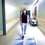 年轻华裔医生当选“卑诗省社区成就奖” !哈佛就读、10岁曾遭网络霸凌