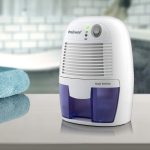 大家都選它! Pro Breeze 電動小型除濕器$59.99