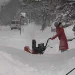 安省周末140cm暴雪:车辆被困高速关闭 城镇进入紧急状态!